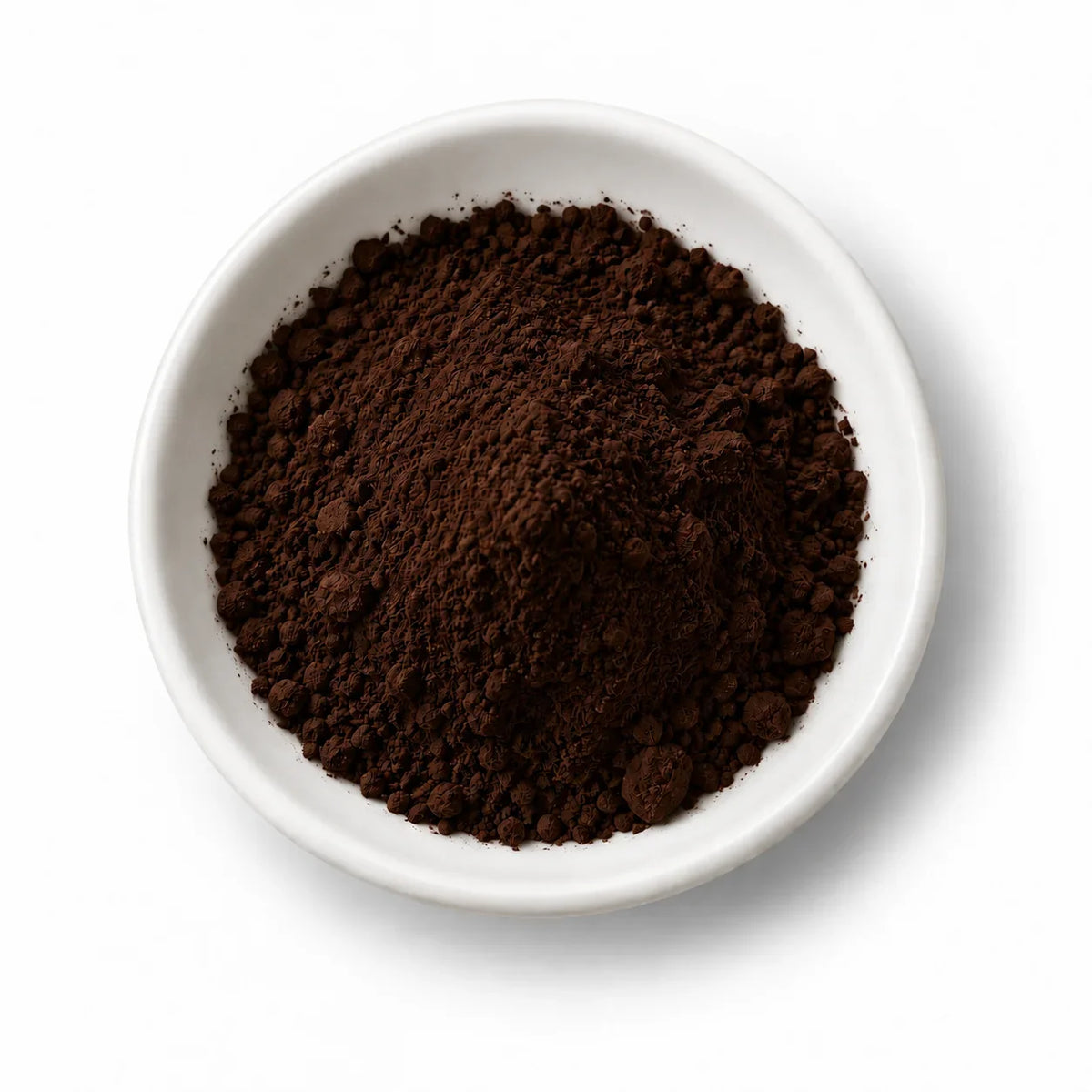 Bhringraj Powder in a white dish